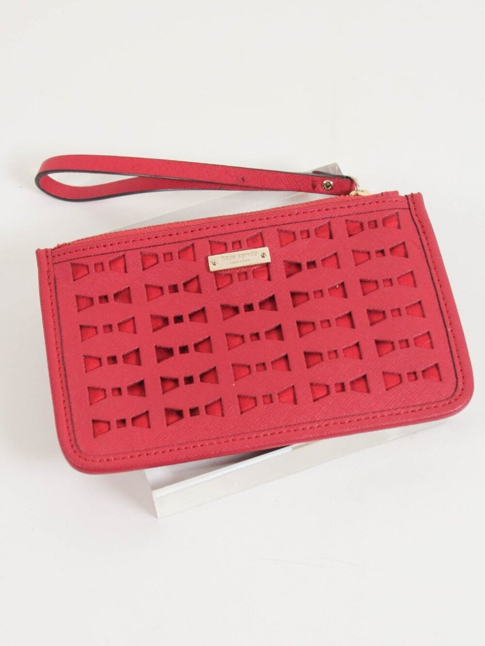 Kate Spade New York Red Bow Cutout Wristlet Zip Pouch Clutch Wallet